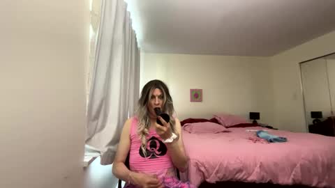 sherrisqs00 online show from April 30, 2026, 8:37 pm