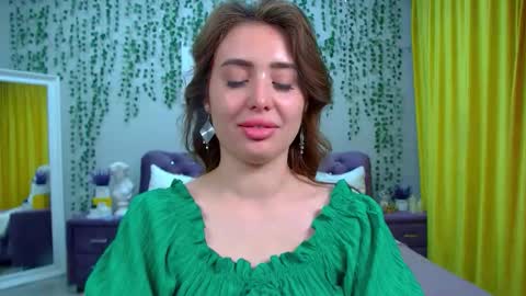 Sherry online show from October 3, 2025, 6:54 am