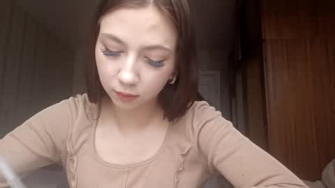 Snapshot of sherrylkeep chatting on December 5, 2025, 8:01 am Lisa online show from December 5, 2025, 8:01 am