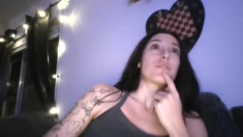 Snapshot of shespeachy chatting on July 23, 2026, 4:21 am peachy online show from July 23, 2026, 4:21 am