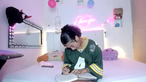 sheyla_vegas online show from January 6, 2026, 9:50 pm