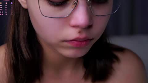 Iris online show from September 13, 2025, 11:10 am