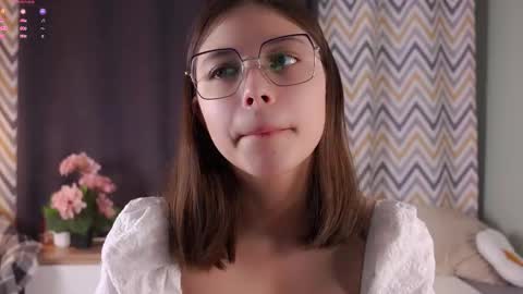 Iris online show from September 25, 2025, 11:47 am