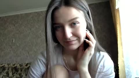 Jesica online show from March 4, 2025, 12:12 pm