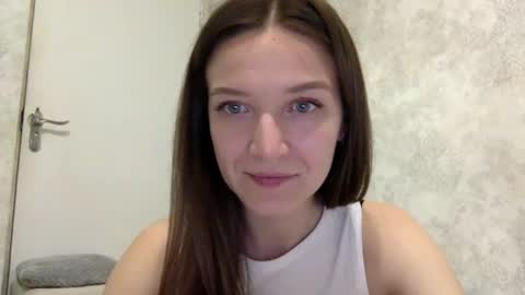 Jesica online show from April 19, 2026, 7:16 pm