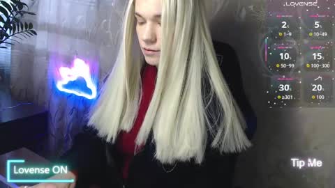 Victoria online show from April 25, 2026, 7:44 am