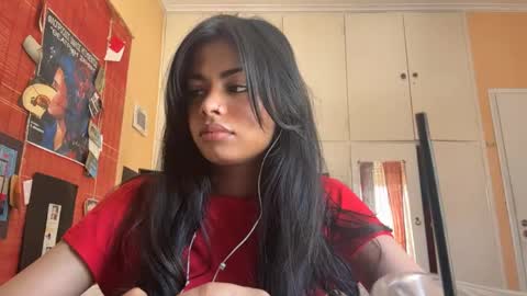 Snapshot of shirleendurrah chatting on April 26, 2026, 8:23 am Karin online show from April 26, 2026, 8:23 am