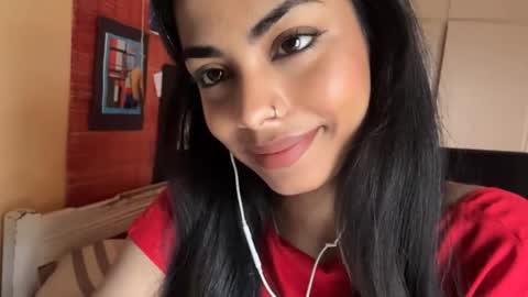 Snapshot of shirleendurrah chatting on May 8, 2026, 8:41 am Karin online show from May 8, 2026, 8:41 am