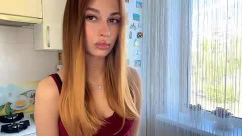 Joli online show from April 28, 2026, 6:18 am