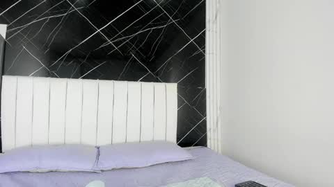 shirleyhott online show from October 1, 2025, 3:07 pm