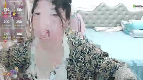 Shirleyni online show from November 29, 2025, 3:37 pm