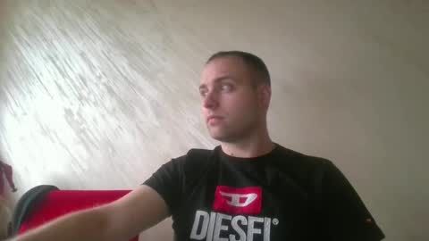 Snapshot of shmele_04 chatting on January 18, 2025, 12:04 pm shmele_04 online show from January 18, 2025, 12:04 pm