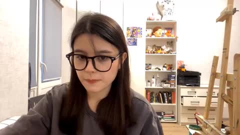 Marie online show from March 25, 2026, 2:34 pm