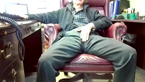 nikolas send dm for an appointment online show from February 3, 2025, 5:24 pm