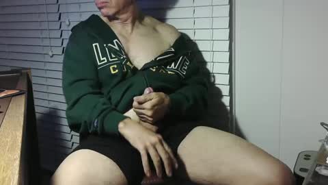 nikolas send dm for an appointment online show from October 9, 2025, 2:09 am