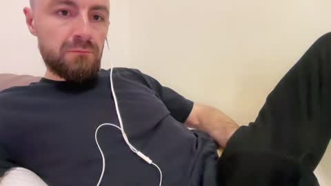 Snapshot of show_jizzness chatting on February 3, 2025, 10:11 pm show_jizzness online show from February 3, 2025, 10:11 pm
