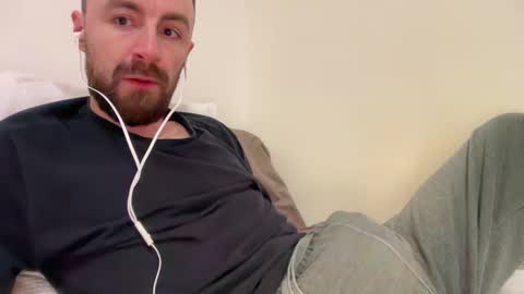 Snapshot of show_jizzness chatting on February 10, 2025, 10:51 pm show_jizzness online show from February 10, 2025, 10:51 pm