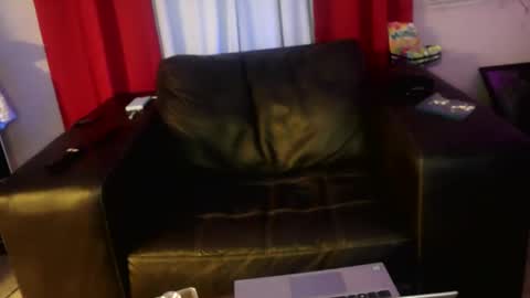 Red4040 online show from November 23, 2025, 11:43 am