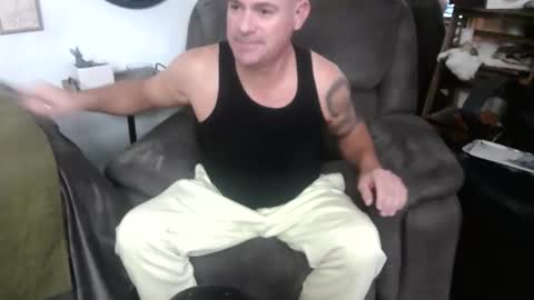 Red4040 online show from November 27, 2025, 8:00 pm