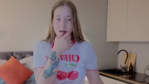 ShowmeYourfetish online show from June 16, 2026, 4:15 am