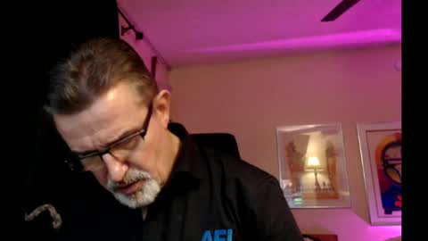 shrewtamer online show from March 5, 2025, 2:14 am