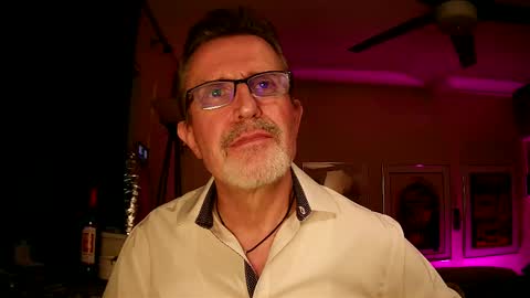 shrewtamer online show from September 10, 2025, 4:56 am