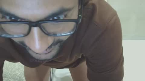 shubhamkhandelwal123 online show from March 18, 2026, 1:58 pm