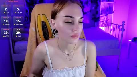 Emly online show from October 26, 2025, 4:46 pm