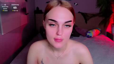 Emly online show from October 29, 2025, 3:58 pm