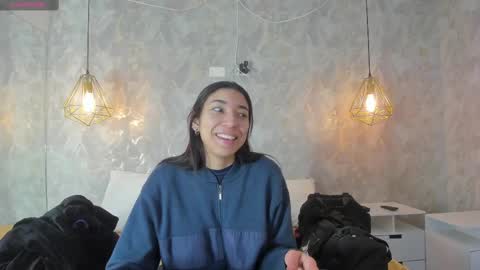 ZUMY ANGELS online show from November 10, 2025, 4:44 am