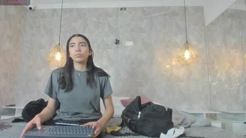 ZUMY ANGELS online show from November 27, 2025, 4:25 am