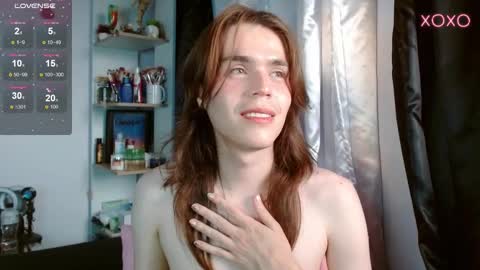 Snapshot of shun_sun chatting on February 14, 2025, 10:36 pm Shun White online show from February 14, 2025, 10:36 pm