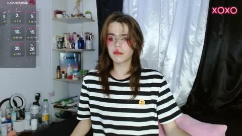 Snapshot of shun_sun chatting on February 23, 2025, 2:07 am Shun White online show from February 23, 2025, 2:07 am