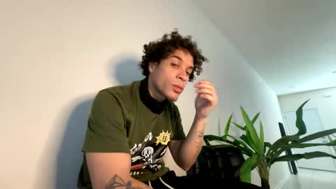 shurthingxx online show from March 6, 2025, 3:24 pm