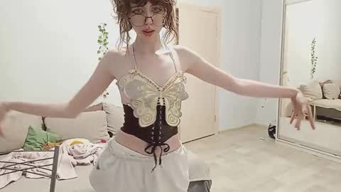 Aria online show from November 22, 2025, 10:36 am