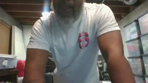 SHY333 online show from February 2, 2025, 3:07 pm