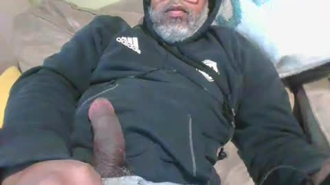 SHY333 online show from February 5, 2025, 2:26 pm