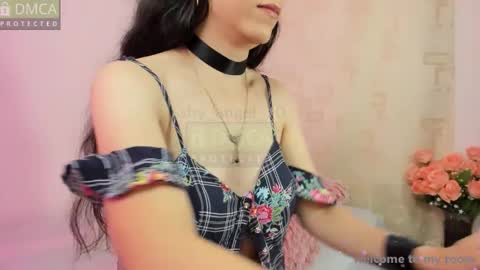 Snapshot of shy_angel_30 chatting on September 18, 2025, 6:21 pm Angel online show from September 18, 2025, 6:21 pm