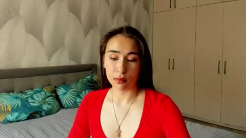 Snapshot of shy_bambiii chatting on July 29, 2026, 4:32 am Mika online show from July 29, 2026, 4:32 am