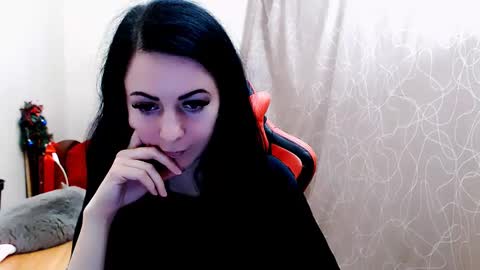 shy_cat_candy online show from March 12, 2025, 8:31 pm