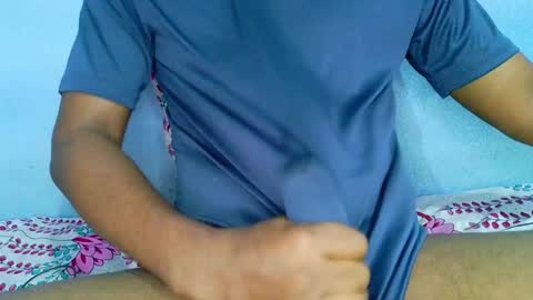 shyeyes online show from December 23, 2024, 2:56 am