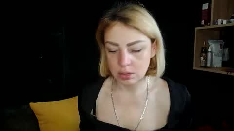 shy_girl80 online show from October 30, 2025, 1:34 pm