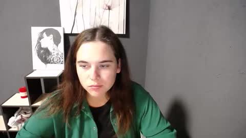 shy_lil online show from September 9, 2025, 7:41 am