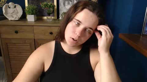 shy_lil online show from September 11, 2025, 1:11 pm