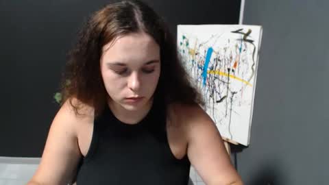 shy_lil online show from September 16, 2025, 3:46 pm