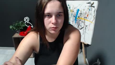 shy_lil online show from September 29, 2025, 6:13 pm