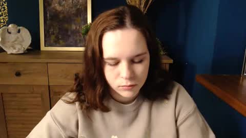 Snapshot of shy_lil chatting on December 18, 2025, 2:34 pm shy_lil online show from December 18, 2025, 2:34 pm