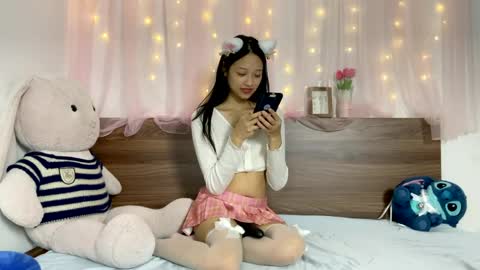Snapshot of shy_pink_doll chatting on May 31, 2026, 6:09 pm shy_pink_doll online show from May 31, 2026, 6:09 pm