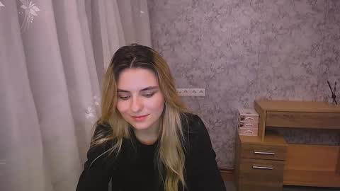 shy_sabrina_ online show from December 16, 2024, 2:16 pm