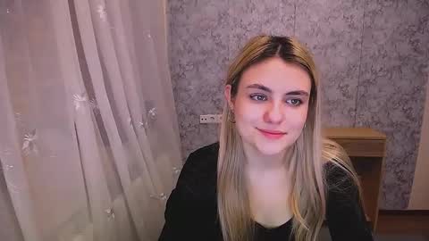 shy_sabrina_ online show from February 7, 2025, 8:33 am